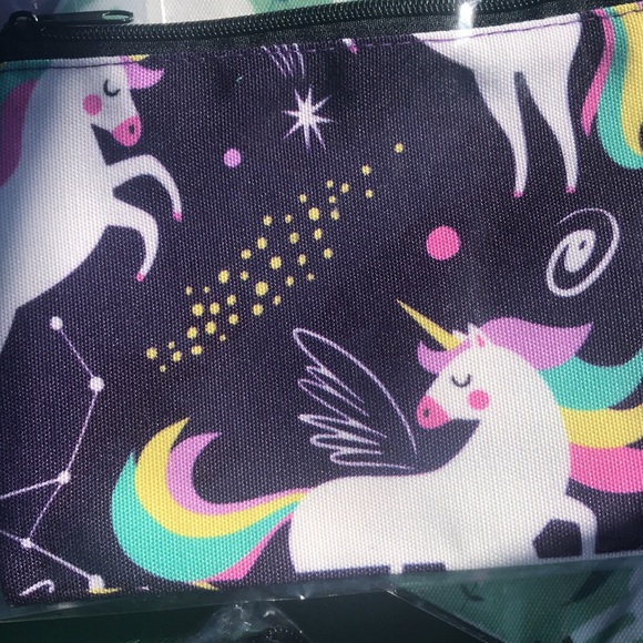 2 small zipper bag for $8 - Picture 10 of 15